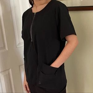Jaanuu Mock Neck Top scrub top in Black XL